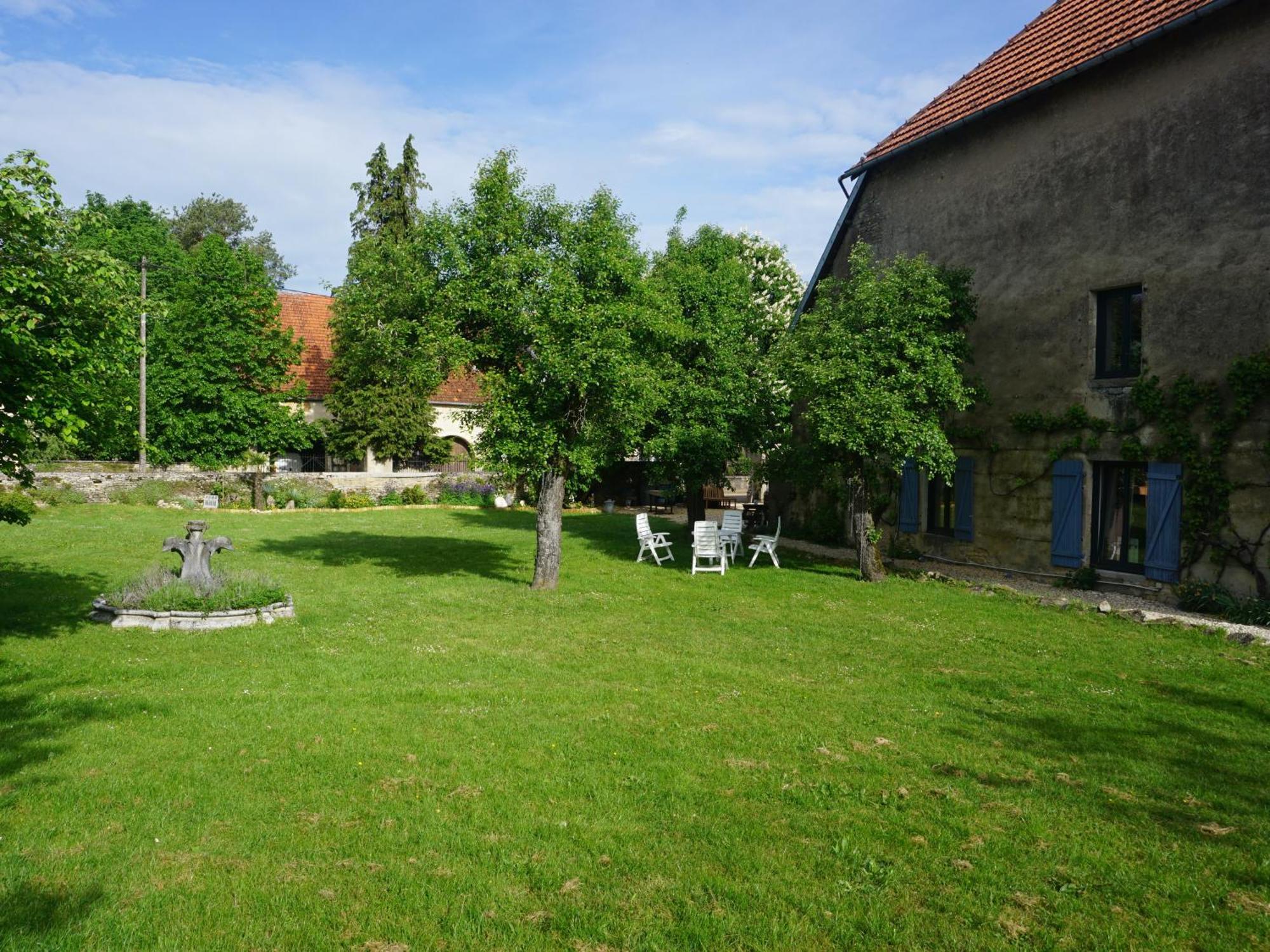 Chambre D'Hotes Juste-Confortable Fleurey-les-Lavoncourt 외부 사진