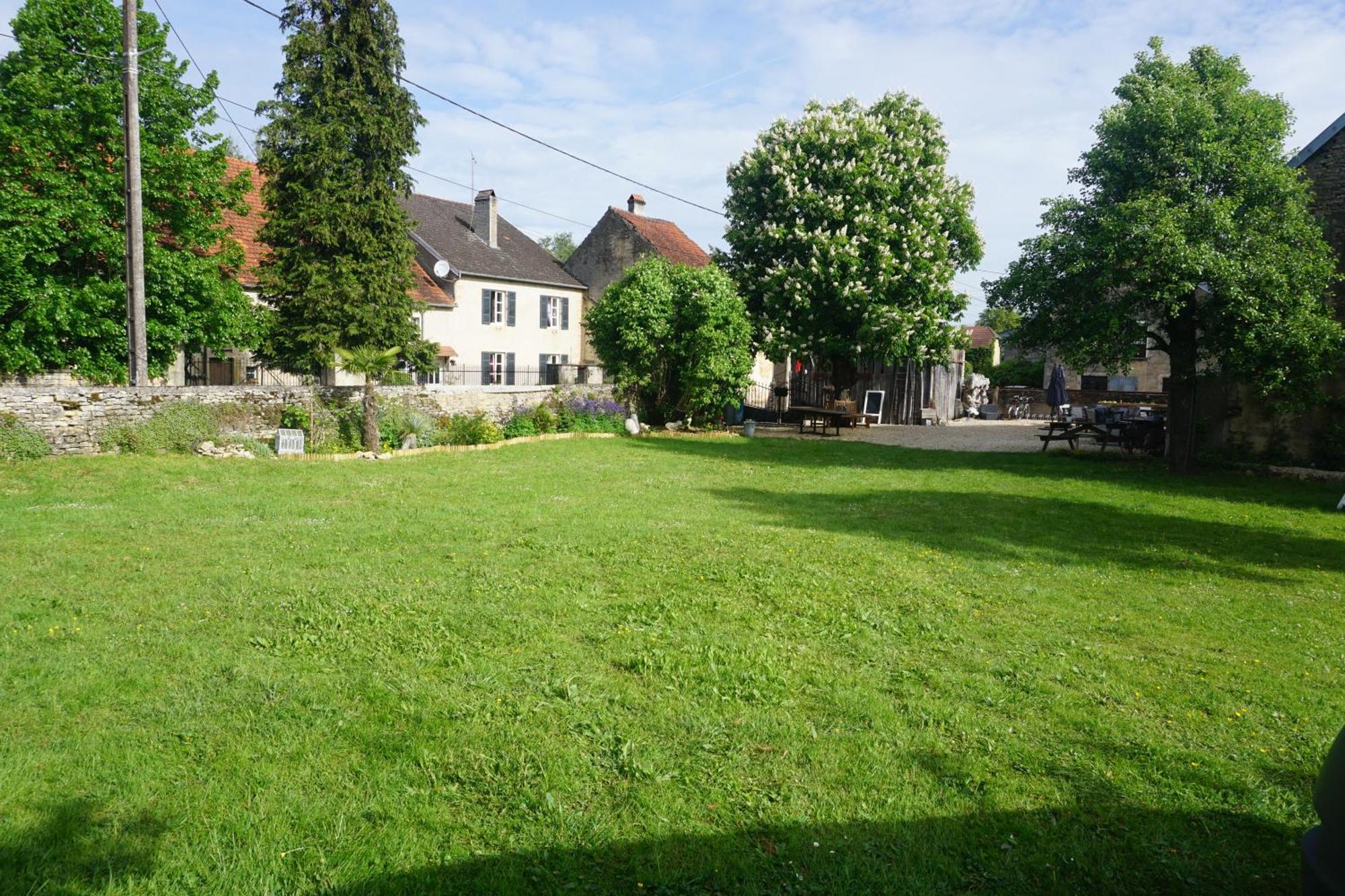 Chambre D'Hotes Juste-Confortable Fleurey-les-Lavoncourt 외부 사진